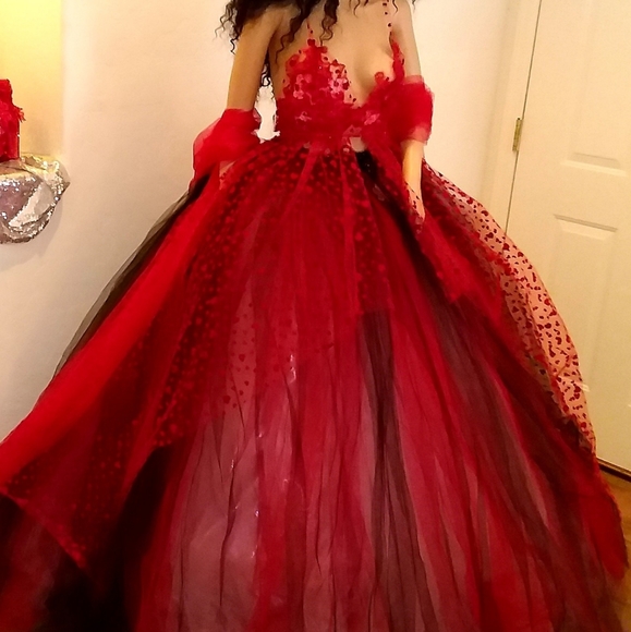 "MOZELLA" Red & Black Gothic Wedding Ballgown Set - Picture 2 of 7